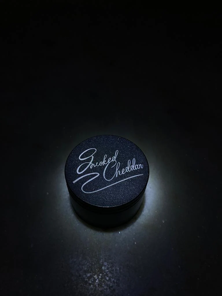 THE CHEDDAR GRIND:NON-STICK O.G GRINDER | The Roll N Puff - Image 4
